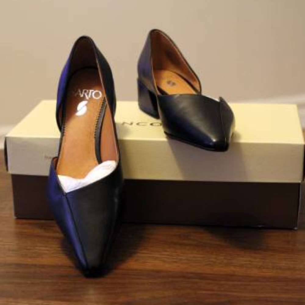 Franco Sarto Black Leather Heels - Size 5 1/2 (Like New)